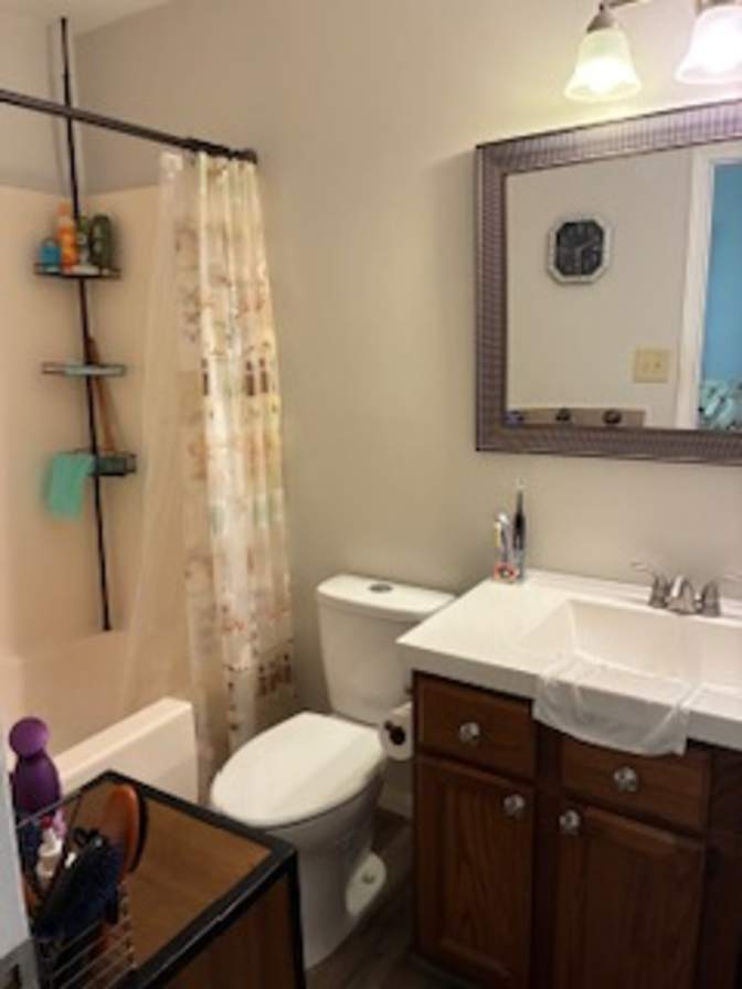Alcove Rooms's room