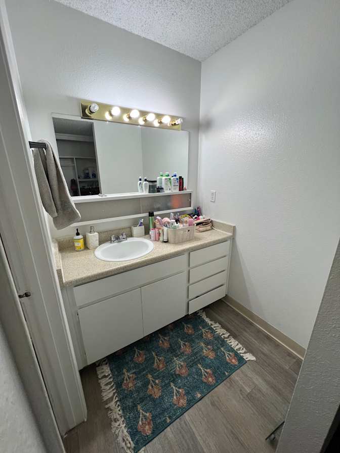 Astrid's room