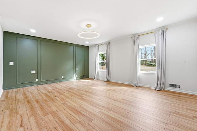 Alcove Rooms's room