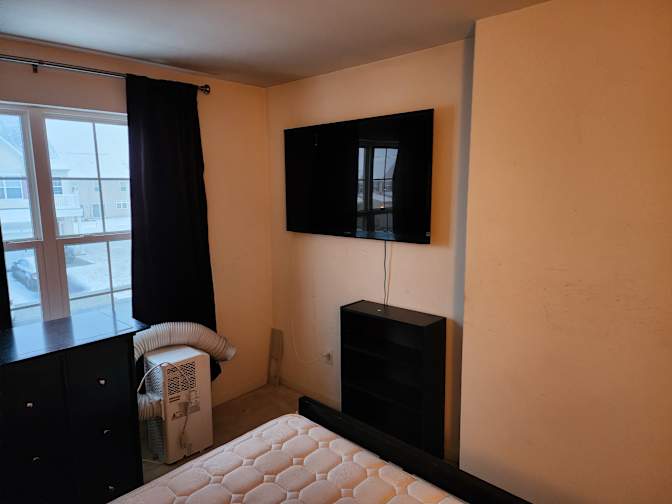 Obinna's room