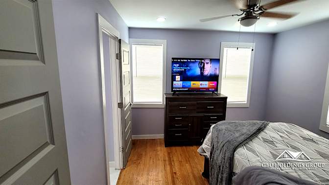 GBU Holdings Group's room