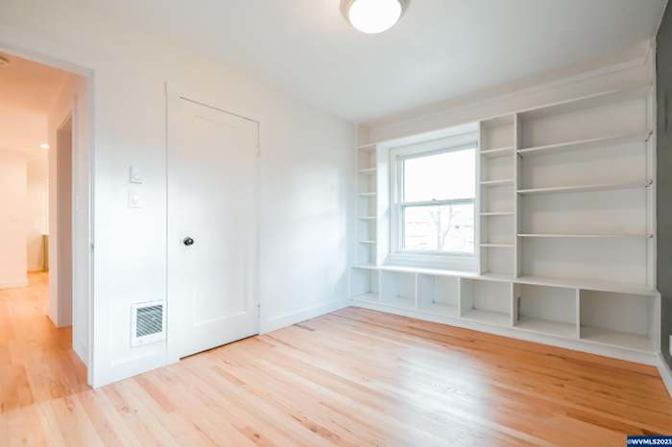 Dan's room