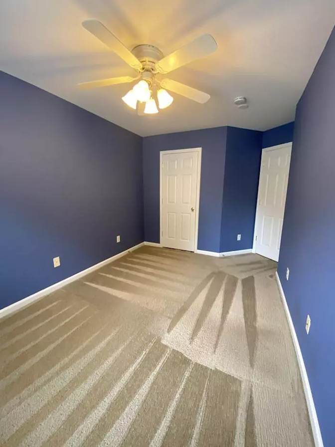 Alcove Rooms's room