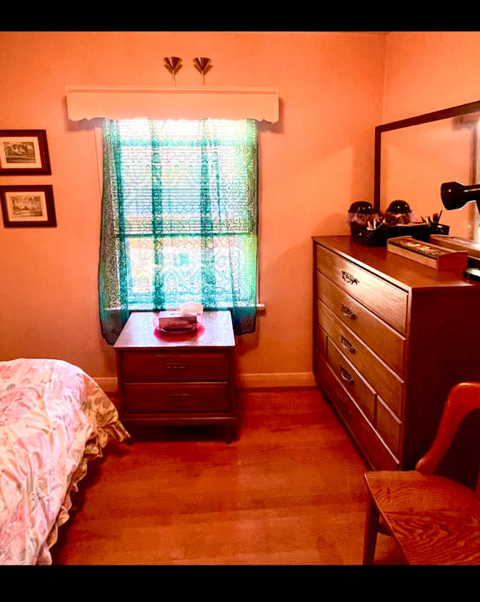 Glenda Wrixon's room