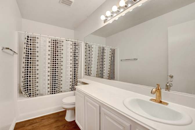 Summerlin Room for Rent (Furnished)'s room