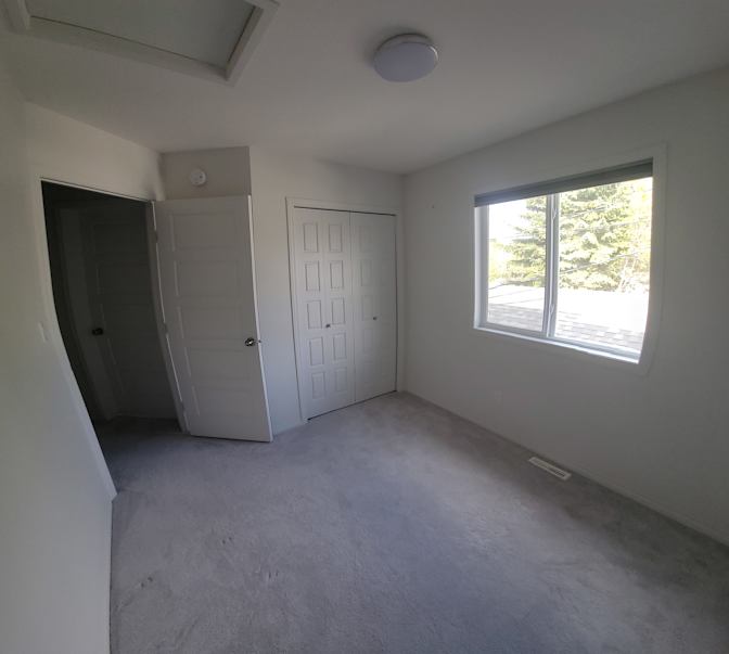 Tobi Jayesimi's room