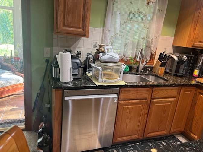 Winston's Rentals's room