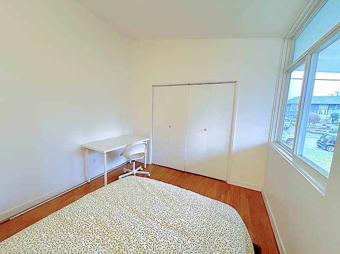 Shirin's room
