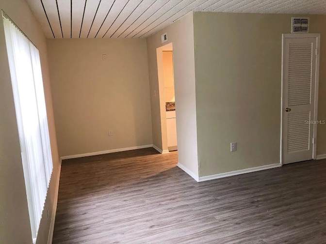 sam's room