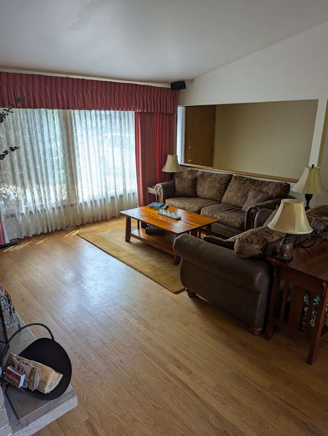 Linda's room