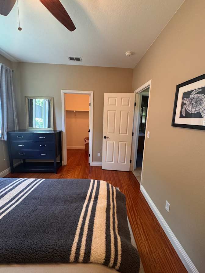 Gloria  Walker's room