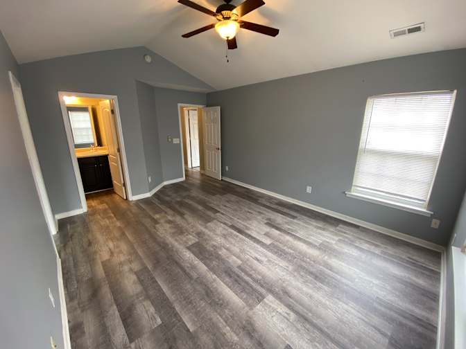 Alcove Rooms's room