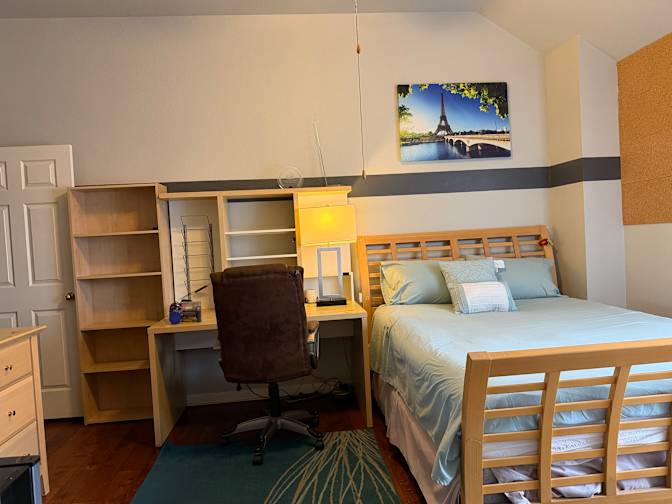 Tiki Engel's room