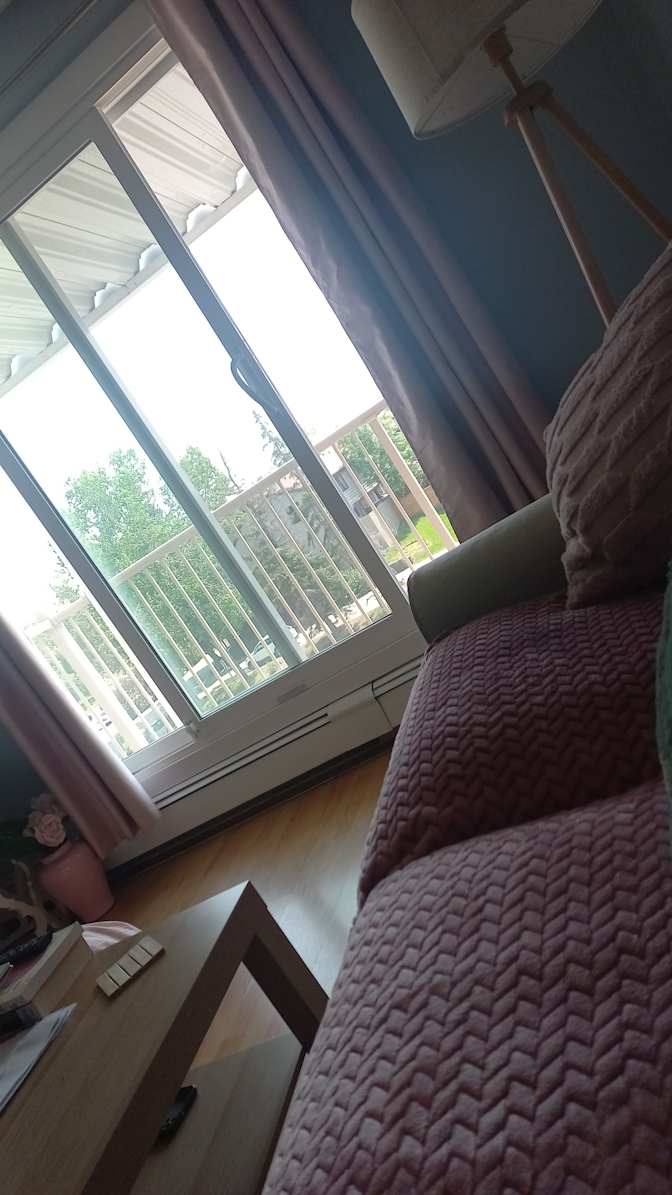 R's room