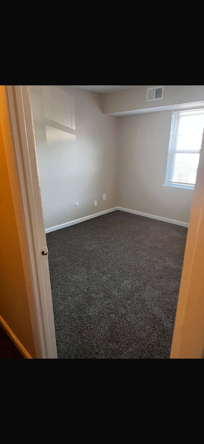 Tomisin's room