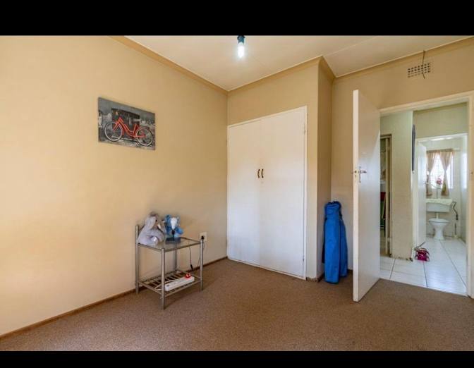 Neliswa Ndlovu's room