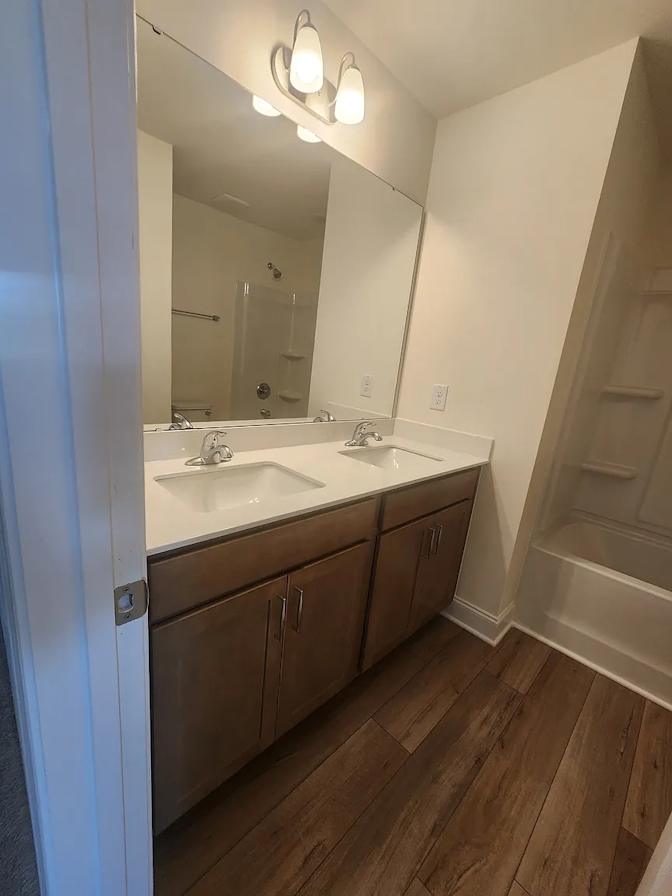 Alcove Rooms's room