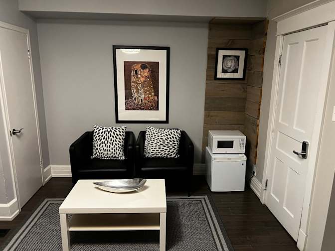 Nick Sarkovski's room