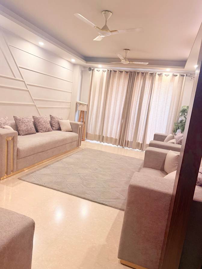 Komal Hora's room