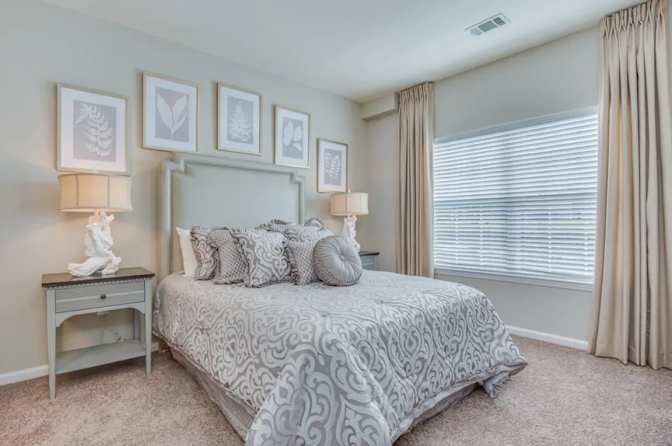 Dustin's room