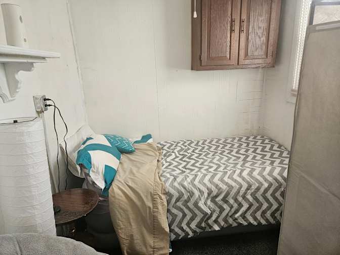 Marleny Poline's room
