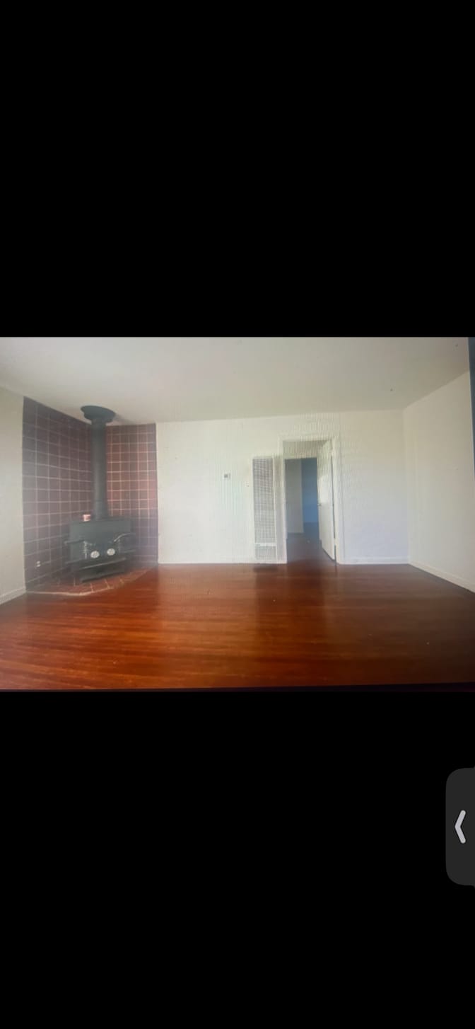 Kanissia Davis's room