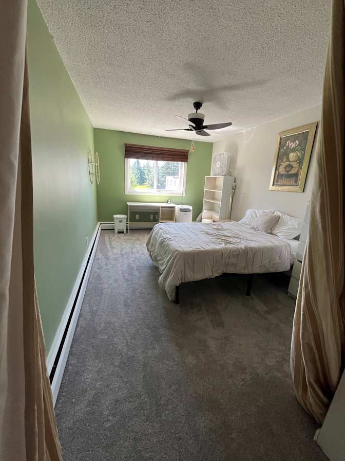 Alexa Gregory's room