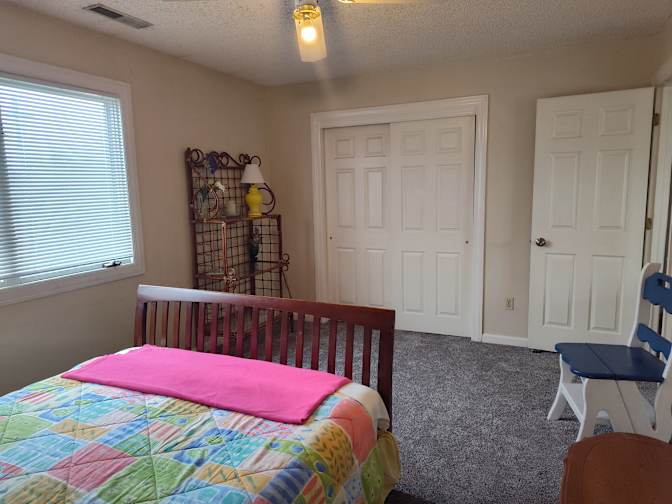 Lisa's room