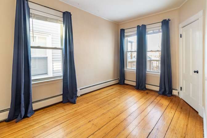 Sam June's room