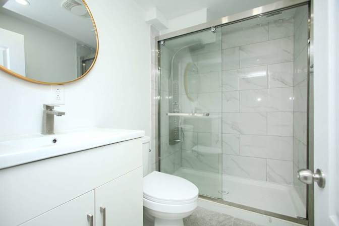 Tolobi Rental's room