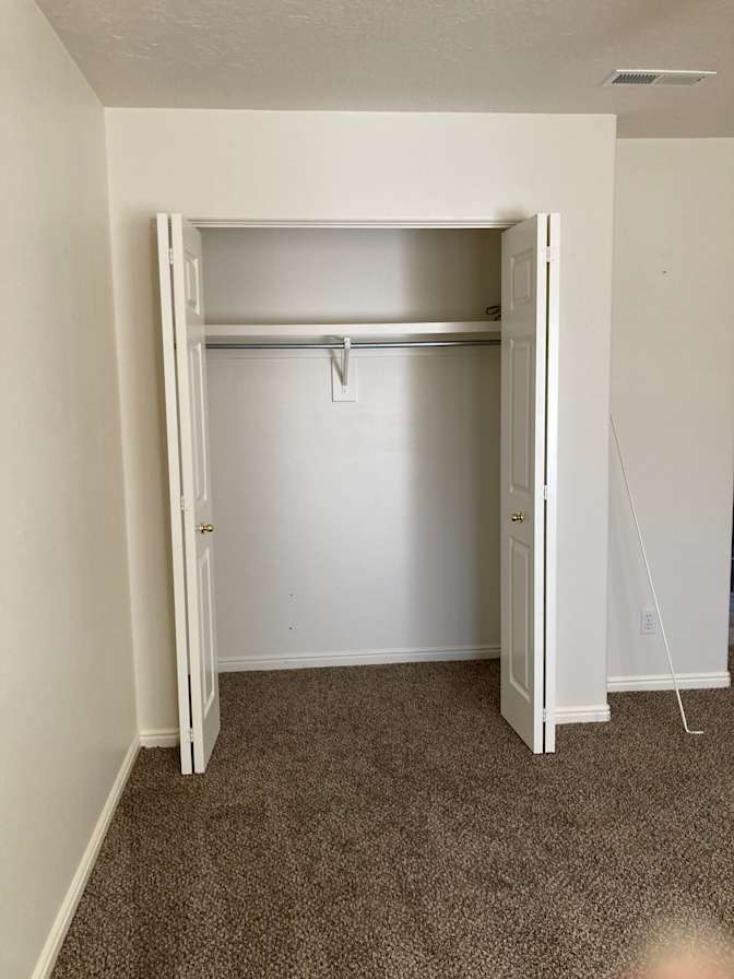 Alli's room