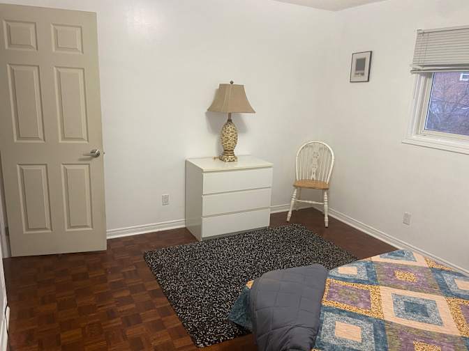 Randy's room