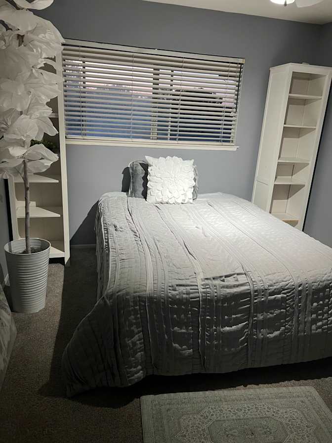 Lauren's room