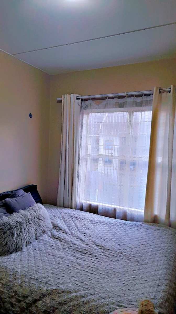 Mo's room