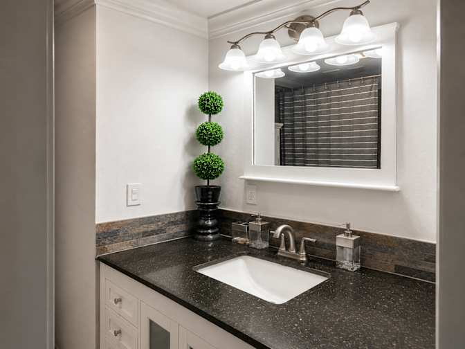 Beautiful Furnished Private Room with Private Bathroom's room