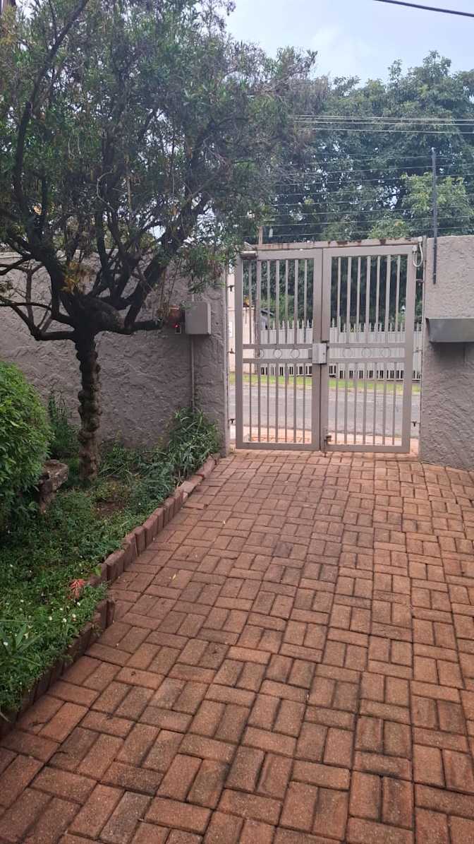 Thandokuhle's room