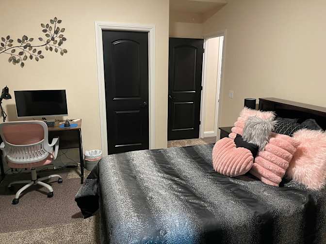 Black Forest One's room