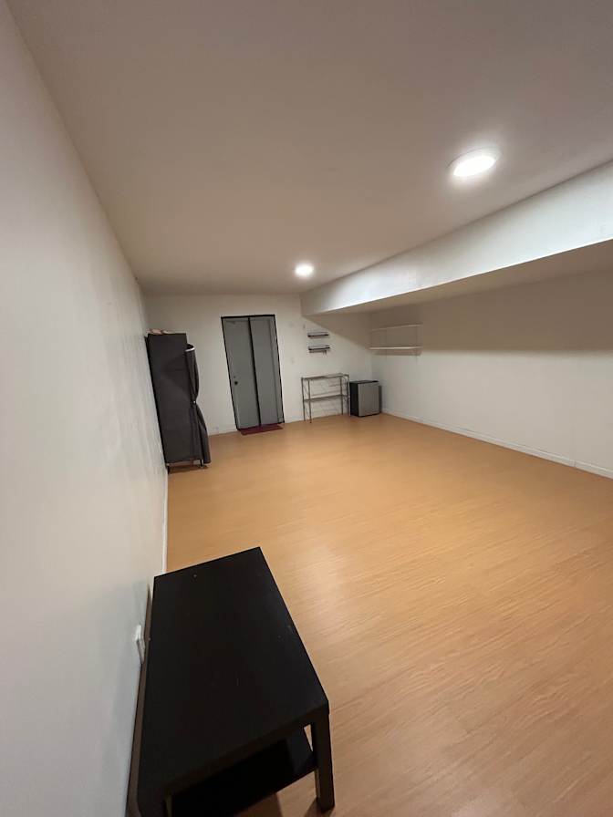 Jose's room