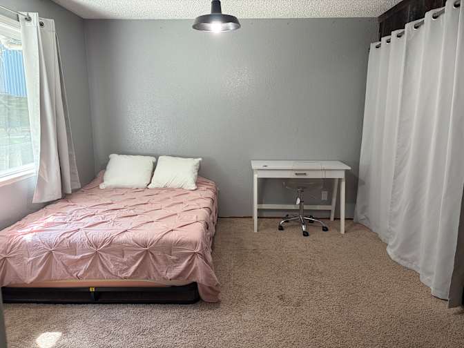 Lisa's room