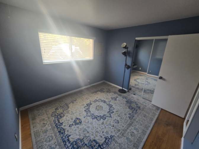 Thomas's room