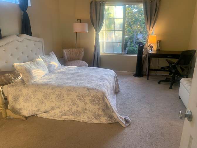Lisa's room