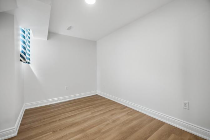 Tarun's room