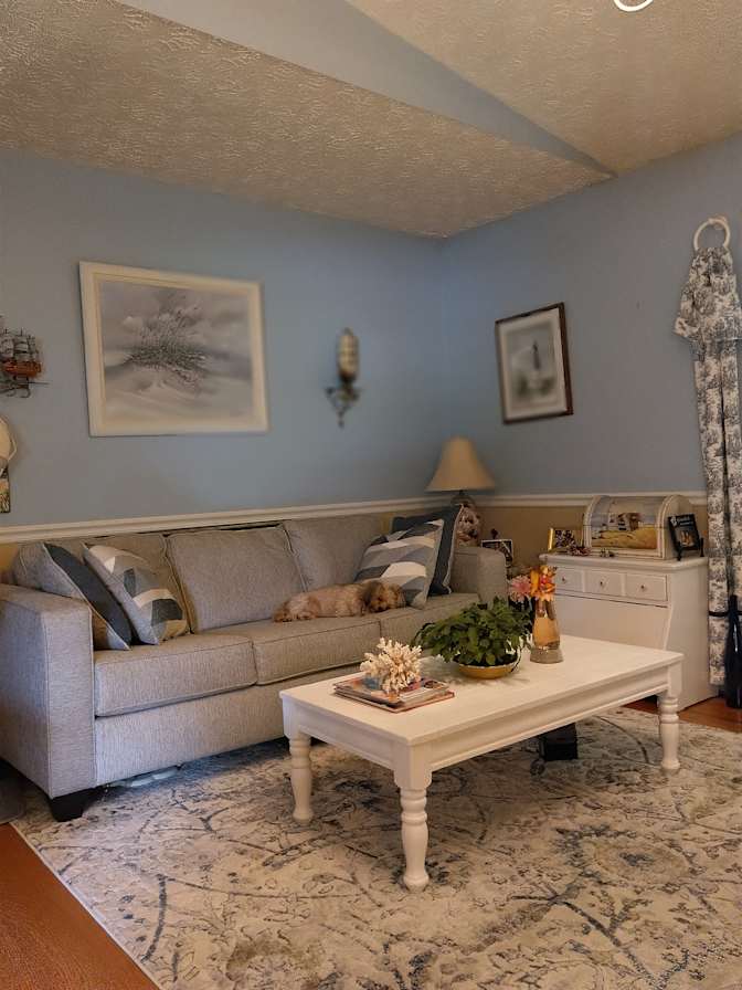 Alice's room