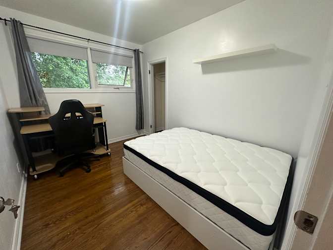 Kim's room