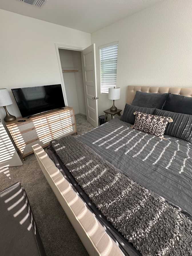 Rhonda's room