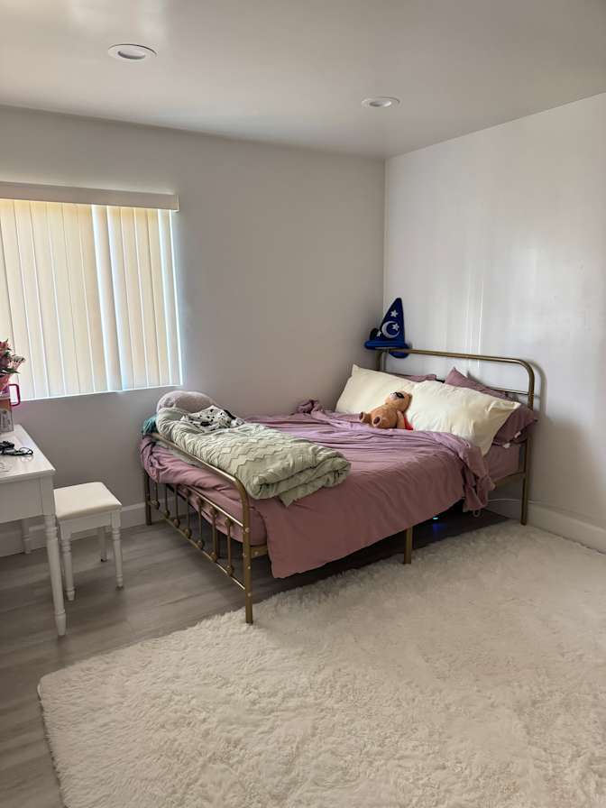 Heldah Juleka's room