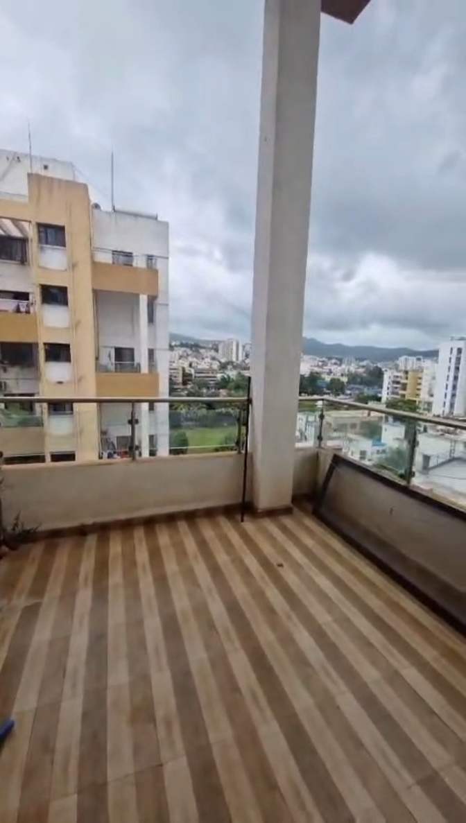 mayuresh's room