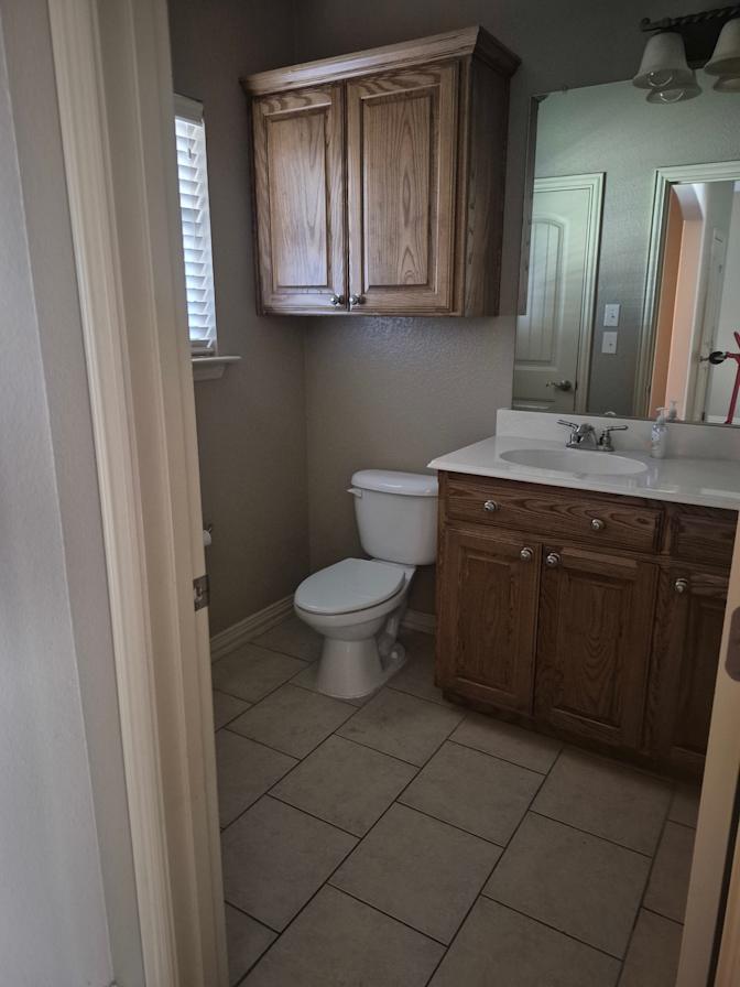 Dee's room