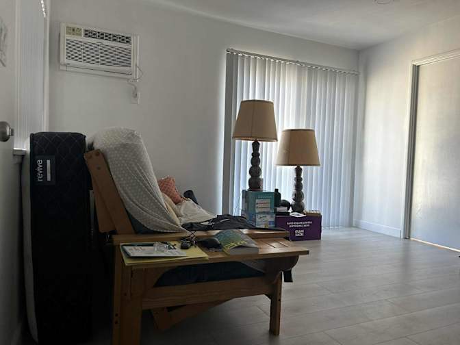 Raul's room