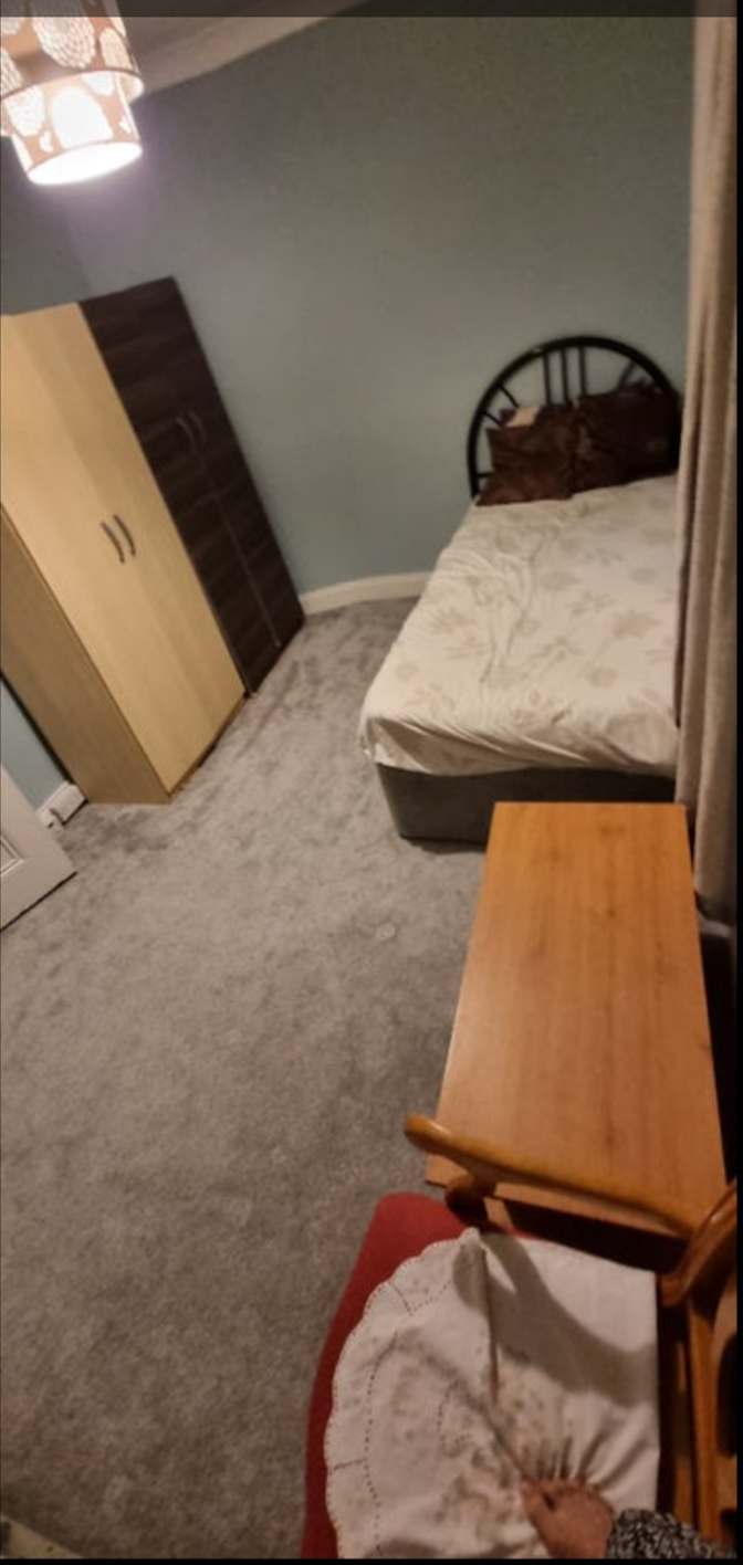 Samina's room